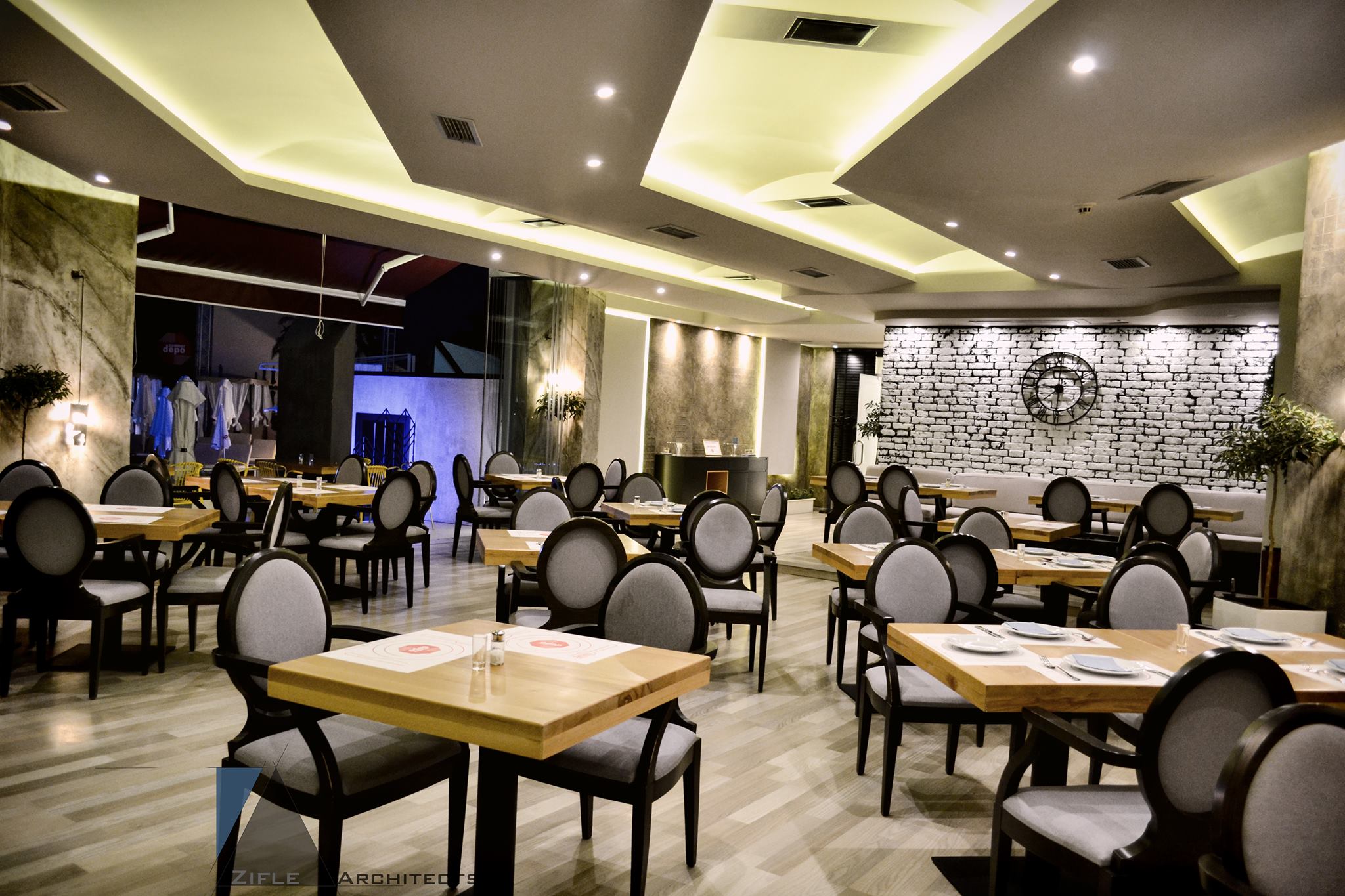 Restaurant Summer Demo